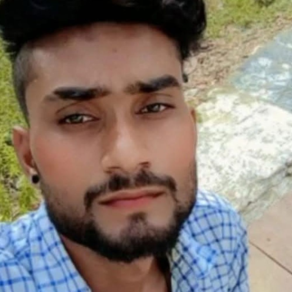 युवक की पीट-पीटकर हत्या का आरोप, शव नग्न मिला:कुशीनगर में डीजे पर नाचने को लेकर हुआ था विवाद, पुलिस जांच में जुटी