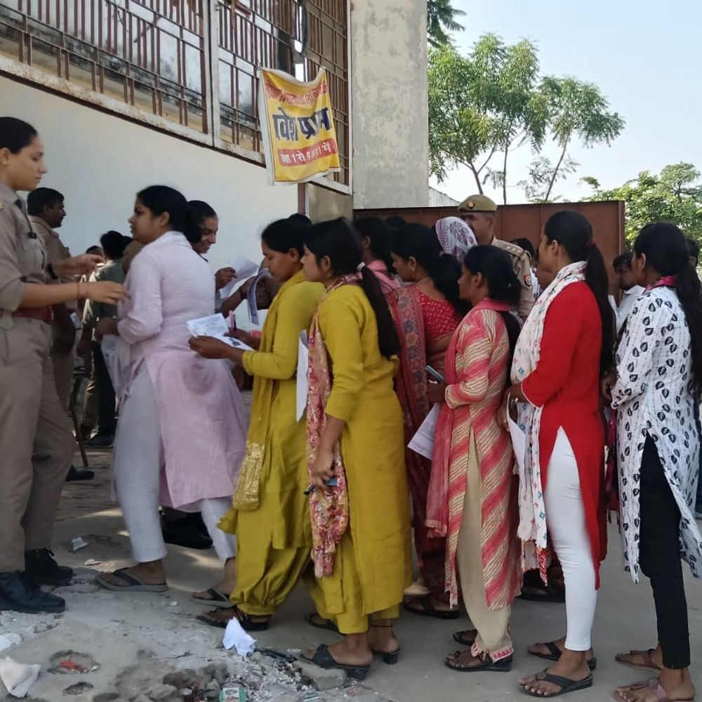 होमगार्ड भर्ती परीक्षा: 1759 अभ्यर्थी रहे अनुपस्थित:जिले के 11 केंद्रों पर कड़ी निगरानी में हुई परीक्षा