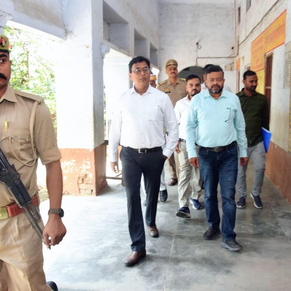 होमगार्ड भर्ती परीक्षा तीसरे दिन शुरू:डीएम-एसपी ने किया निरीक्षण, 16 केंद्रों पर आयोजित की गई