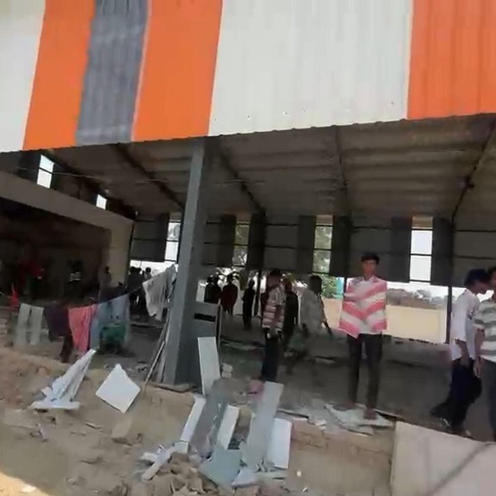 पत्नी को संबंध बनाने का ऑफर...विरोध पर पति से मारपीट:रामलीला मैदान में दंपती पर हमला, 5 नामजद समेत 10 लोगों पर FIR