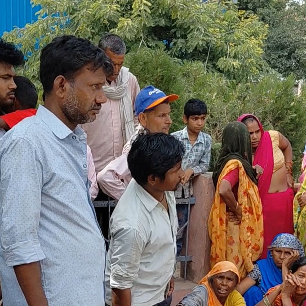 फर्रुखाबाद में सड़क हादसे में 3 की मौत:मरने वालों में बच्ची भी शामिल, इटावा बरेली हाईवे पर ऑटो-डीसीएम की हुई भिड़ंत; 6 घायल