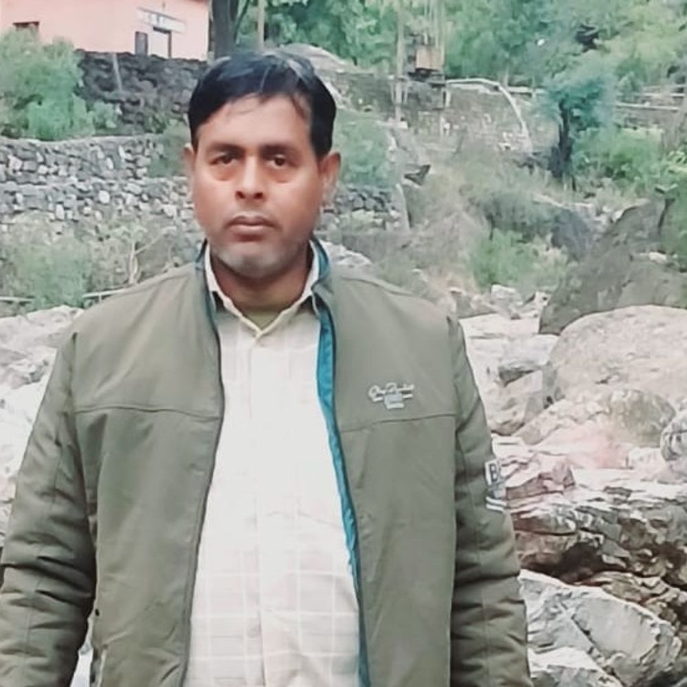 सपा विधायक के चचेरे भाई को रोडवेज बस ने रौंदा:प्रयागराज में पीछे से टक्कर लगने पर सड़क पर गिरे, बस कुचलते हुए निकली