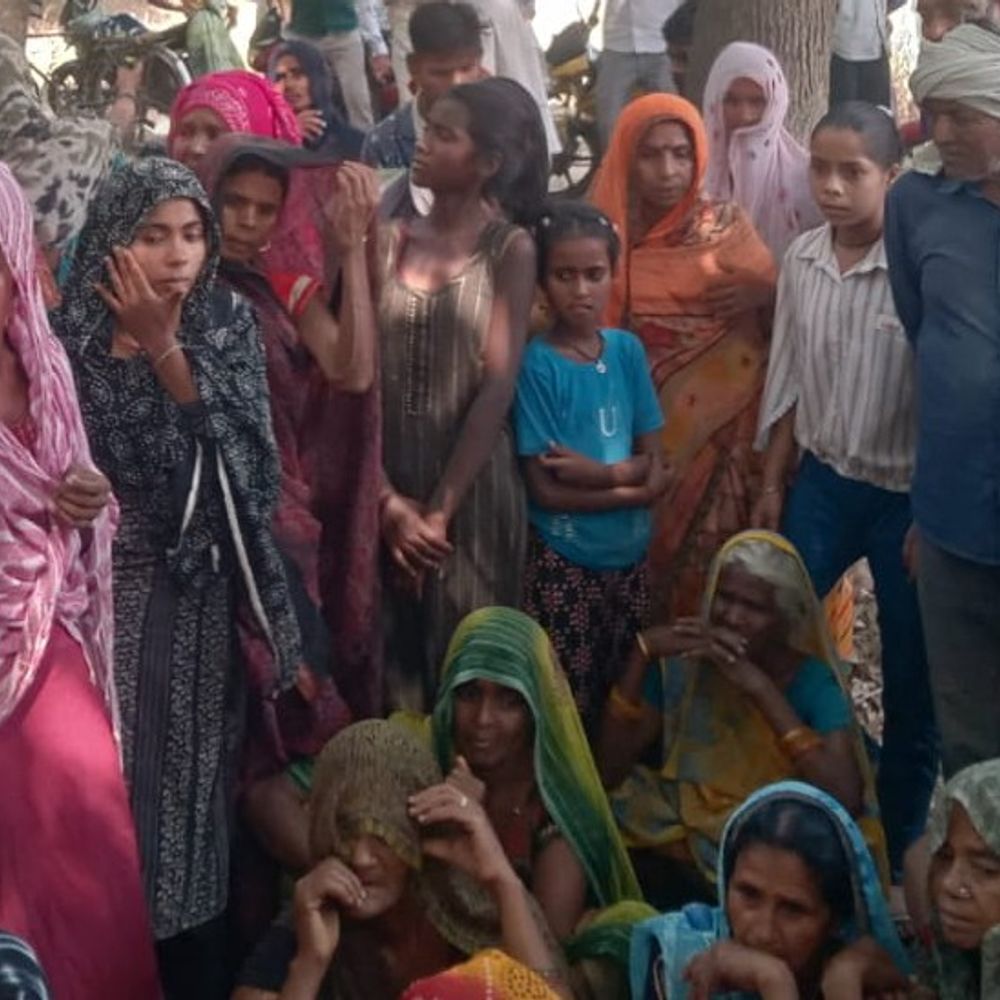 कानपुर में युवक ने फंदा लगाकर जान दी:नशे में विवाद के बाद मजदूर ने सुसाइड किया, मौत से परिवार में कोहराम मचा