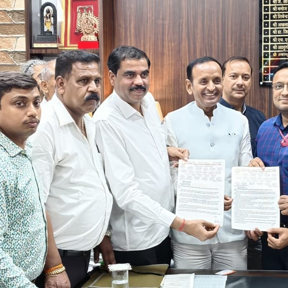 सीपीसी रेलवे गोदाम में बढ़ी व्यापारियों की परेशानी:डेमरेज चार्ज और बदहाल व्यवस्था पर खोला मोर्चा, 24 घंटे की शिफ्ट बनी मुसीबत