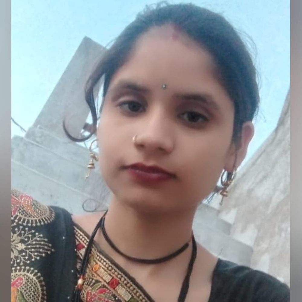 हमीरपुर में घरेलू विवाद में महिला की मौत:पति-पत्नी के झगड़े के बाद बेटे को जहर देकर खुद भी खाया, बच्चा सुरक्षित