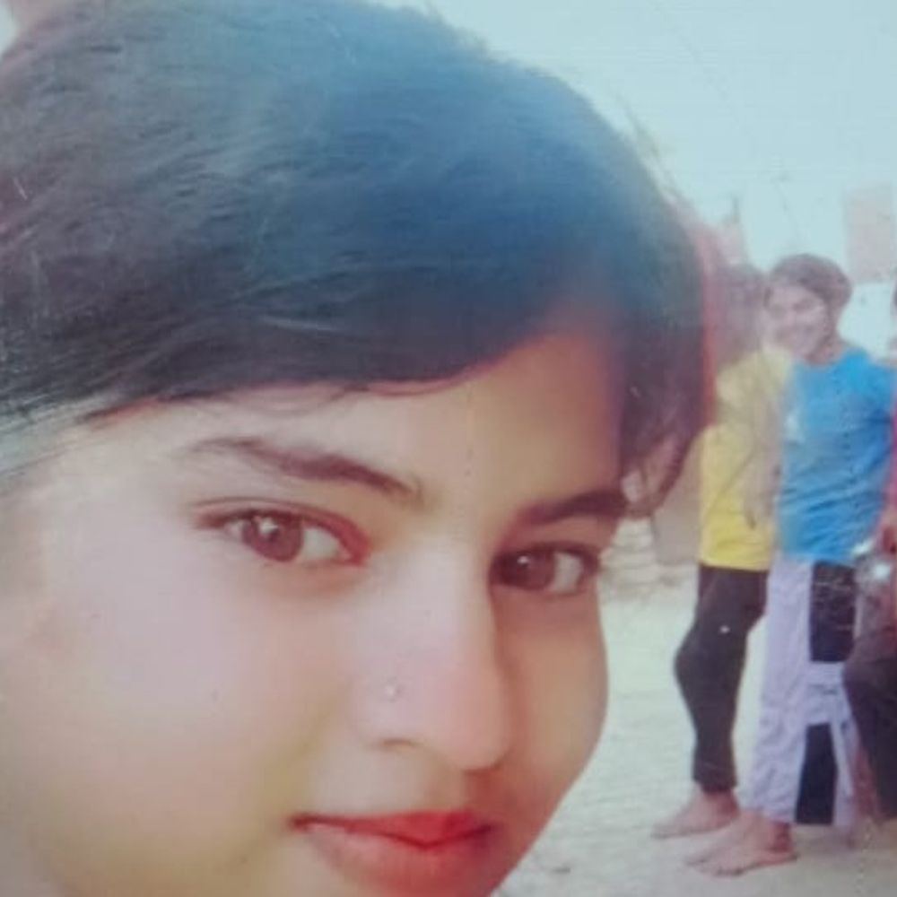 किशोरी ने बिजली के केबल से फांसी लगाकर दी जान:परिजनों ने कहा- मानसिक विक्षिप्त थी, मामूली बात कहासुनी हुई थी