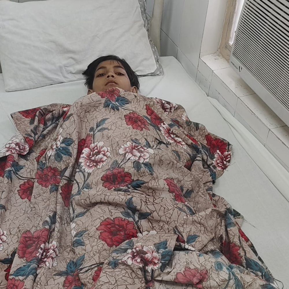 बहराइच में बच्चे पर मगरमच्छ का हमला:ग्रामीणों ने बचाया, पैर में गंभीर चोट