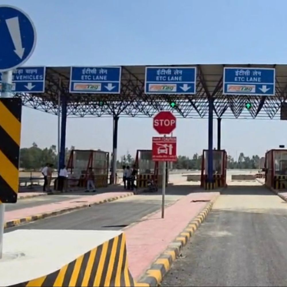 गंगा एक्सप्रेस-वे: संभल पुलिस के कब्जे में लिया:29 अप्रैल को उद्घाटन तक वाहन प्रतिबंधित, बाइक पर रोक, गति सीमा तय
