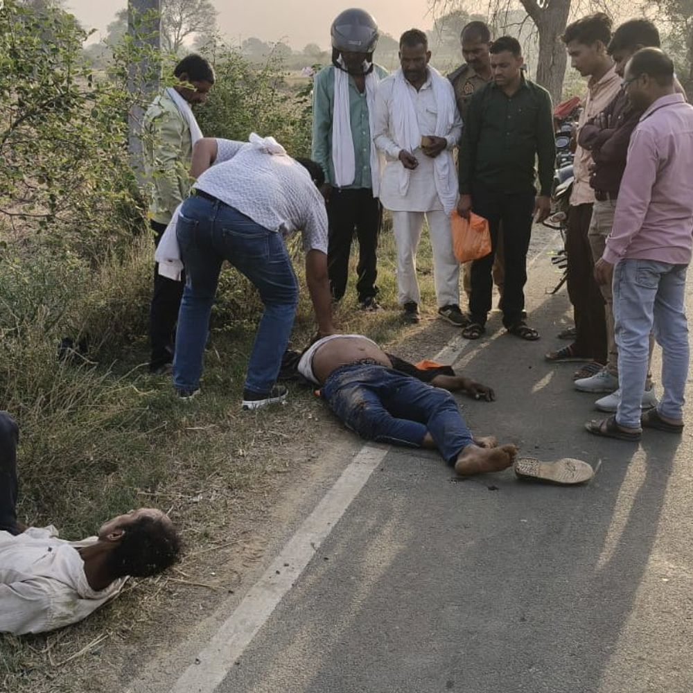 जालौन में सड़क हादसे में एक आदमी की मौत:दूसरा गंभीर रूप से घायल, दोनों काम के लिए उरई जा रहे थे, गाड़ी ने बाइक में मारी टक्कर