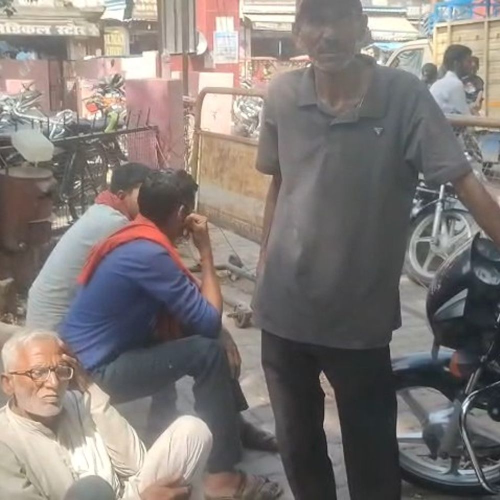 सीतापुर में युवती ने जहर खाकर दी जान:इलाज के दौरान मौत, आत्महत्या की वजह नहीं हुई साफ; पुलिस जांच में जुटी