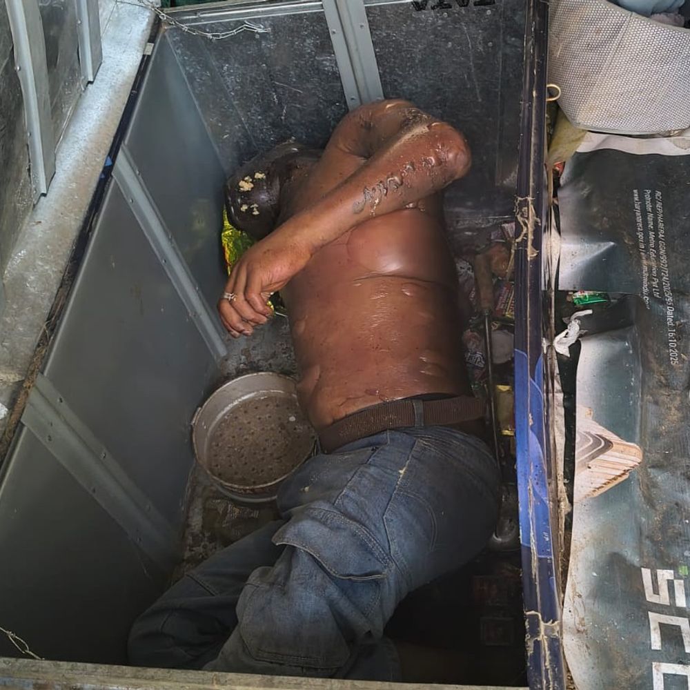 गुरुग्राम में संदूक में मिली डिलीवरी बॉय की लाश:  गले पर गहरे घाव, लिव-इन में रहता था; युवती से शादी करने को लेकर विवाद – gurugram News