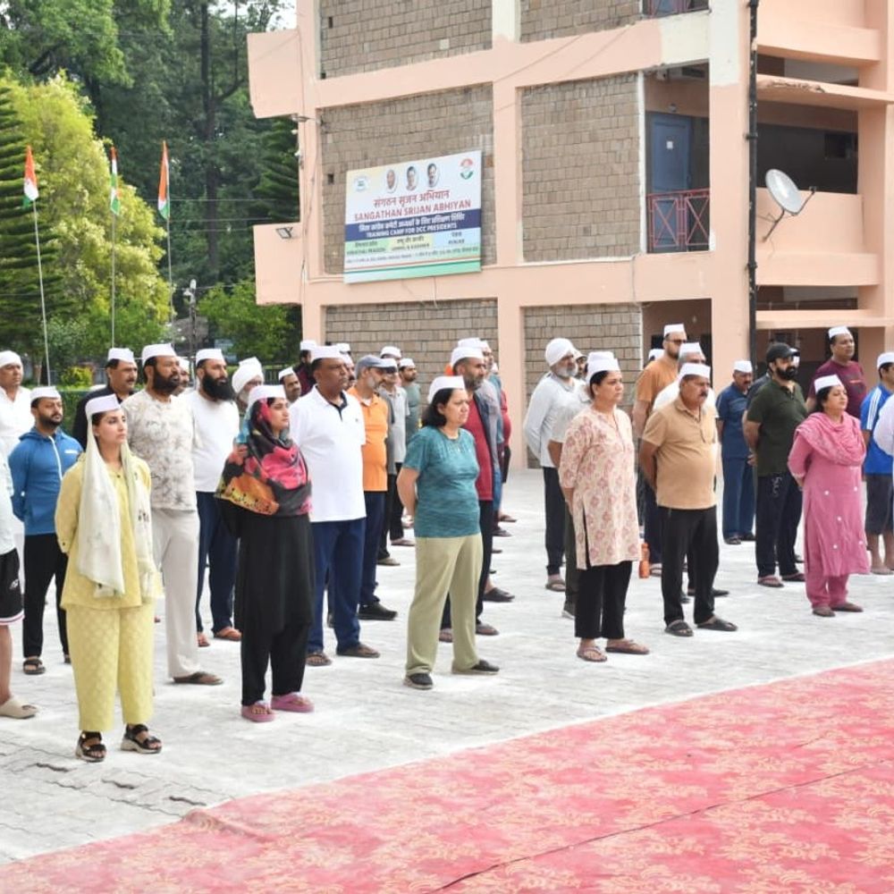 कांगड़ा में प्रशिक्षण शिविर में भूपेश बघेल के टिप्स:  धरातल पर लोगों की समस्याएं सुलझाएं, कर्मठ कार्यकर्ता को कांग्रेस में सम्मान – Kangra News