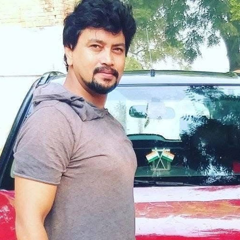 वाराणसी में कार टकराने पर युवक की पीटकर हत्या:कारोबारी की कार से महिला चोटिल होने पर फूटा गुस्सा, दम तोड़ने तक लात-घूसों से मारा