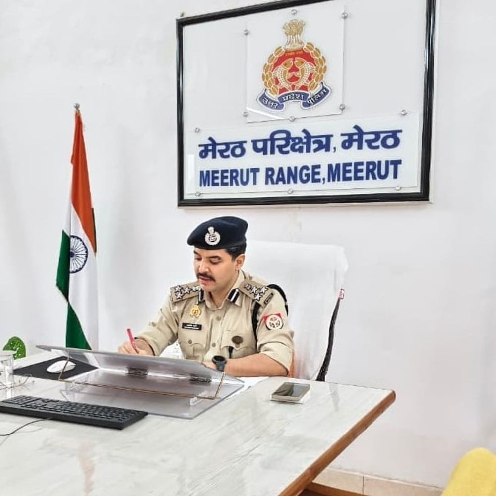 हापुड़ में बुद्ध पूर्णिमा पर पुलिस का हाई अलर्ट:घाटों, शोभायात्राओं और कार्यक्रमों के लिए किए गए व्यापक इंतजाम