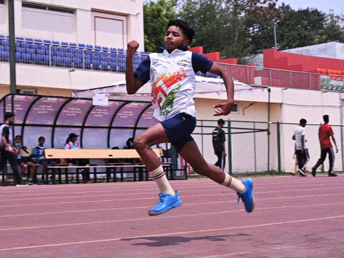 राज्य स्तरीय खेल अकादमी के लिए ट्रायल शुरू:  204 खिलाड़ियों ने लिया हिस्सा, आज हुआ फिटनेस टेस्ट; 29 अप्रैल को स्किल ट्रायल – Chhattisgarh News