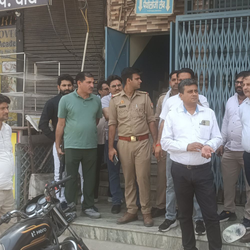 अल्ट्रासाउंड सेंटर पर 20 हजार में भ्रूण लिंग जांच:स्वास्थ्य विभाग ने छापेमारी कर पकड़ा, मशीन सीज, संचालक हिरासत में