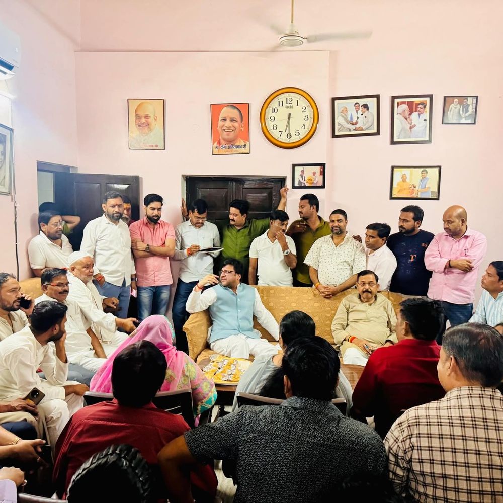 हरदोई में मंत्री नितिन अग्रवाल की बैठक:पीएम मोदी के आगमन की तैयारी, सनबीम स्कूल पर सख्त निर्देश