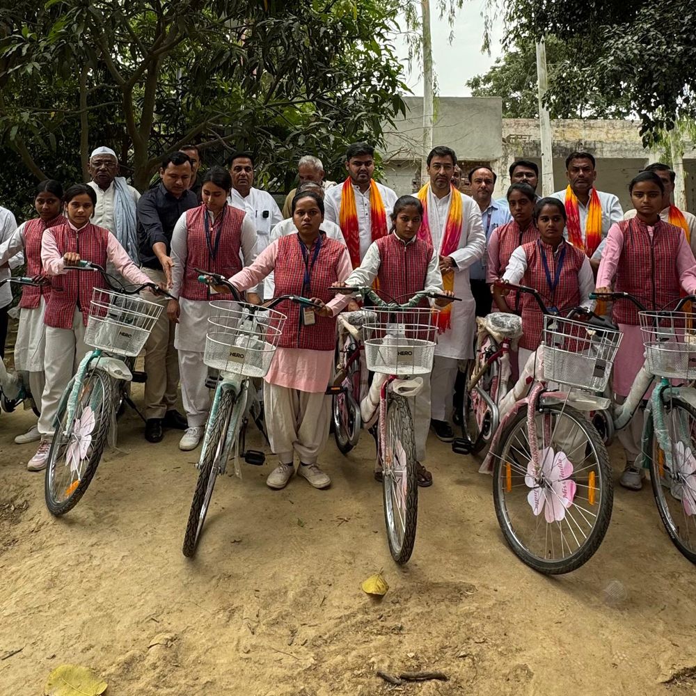 शामली में प्रतिभा सम्मान कार्यक्रम संपन्न:एमएलसी बेनीवाल ने छात्राओं को साइकिलें बांटी, कॉलेज को सुविधाएं दीं