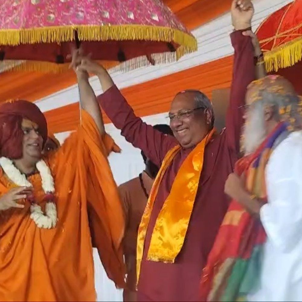 संजय निषाद बोले-अखिलेश यादव लाशों पर करते हैं राजनीति:संभल को 'हड्डी वाला' नहीं, 'ऐतिहासिक धाम' वाला जिला बताया, भजनों पर झूमे