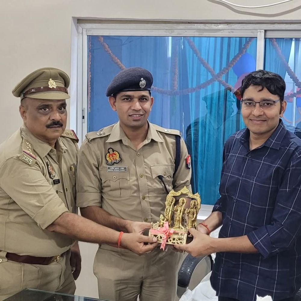 गोंडा में दो चौकी प्रभारी हटाए गए:तीन इंस्पेक्टर समेत 10 का तबादला, मनोज बने निरीक्षक अपराध थाना कटरा बाजार