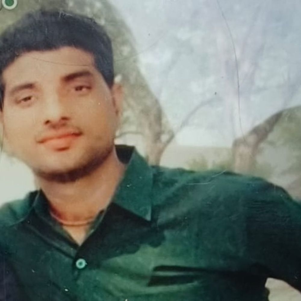 सड़क हादसे में दुल्हन के भाई की मौत, चाचा घायल:मैनपुरी में शादी कार्ड बांटकर लौटते समय वाहन ने मारी टक्कर, चालक फरार