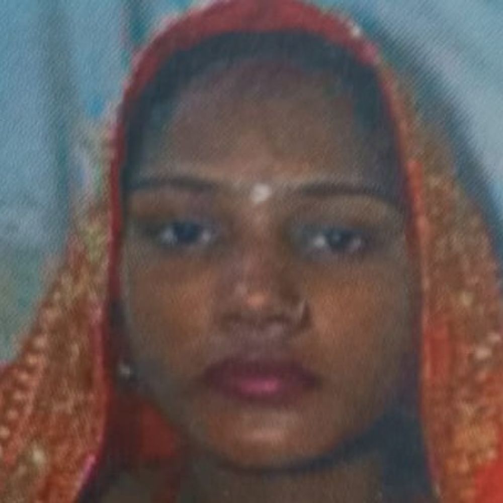 देवरिया में विवाहिता की संदिग्ध हालात में मौत:परिजनों ने ससुरालियों पर गला दबाकर हत्या का आरोप लगाया