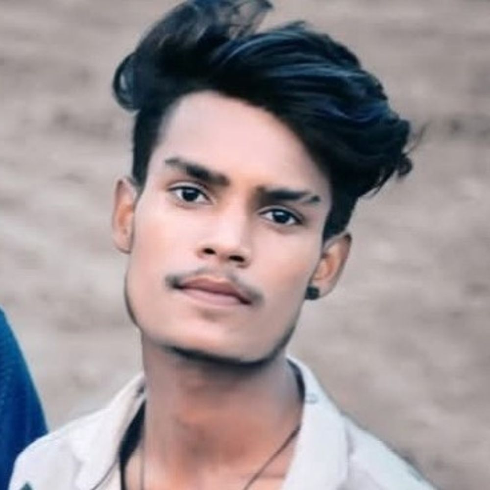 फतेहपुर में सड़क हादसे में मेडिकलकर्मी की मौत:भाई गंभीर रूप से घायल, आर्केस्ट्रा देखकर लौटते समय बाइक अनियंत्रित होने से हुआ एक्सीडेंट