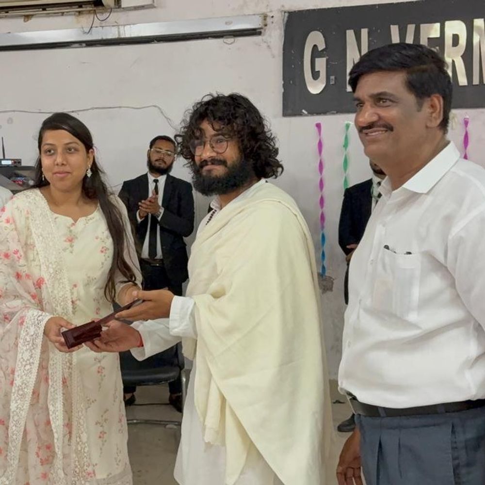 सीएमपी कॉलेज में न्यायिक सेवा टॉपर्स सम्मानित:'केशवानंद भारती केस' पर मूट कोर्ट, विशेषज्ञों ने दिए सफलता के मंत्र