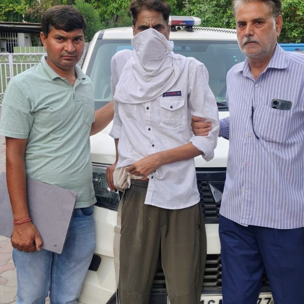 सलीम वास्तिक X मुस्लिम है, सनातनी नहीं:महामंडलेश्वर यति बोले- मुसलमान होने के नाते मां और महादेव के दर्शन नहीं करने दिए