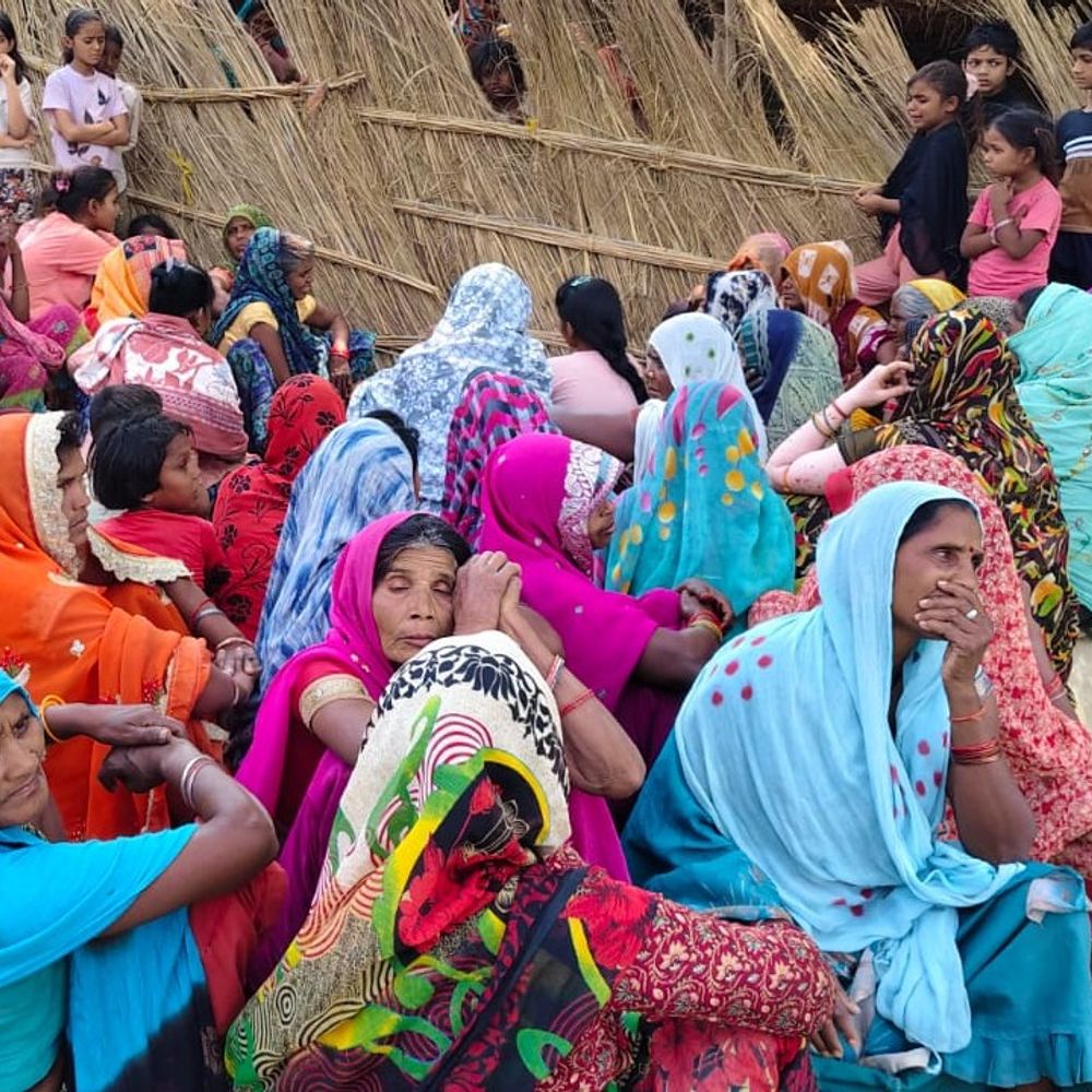 कानपुर में दो बेटियों संग मां ने खाया जहर, मौत:12 साल पहले शादी, पति से तलाक के बाद 3 साल से मायके में थी