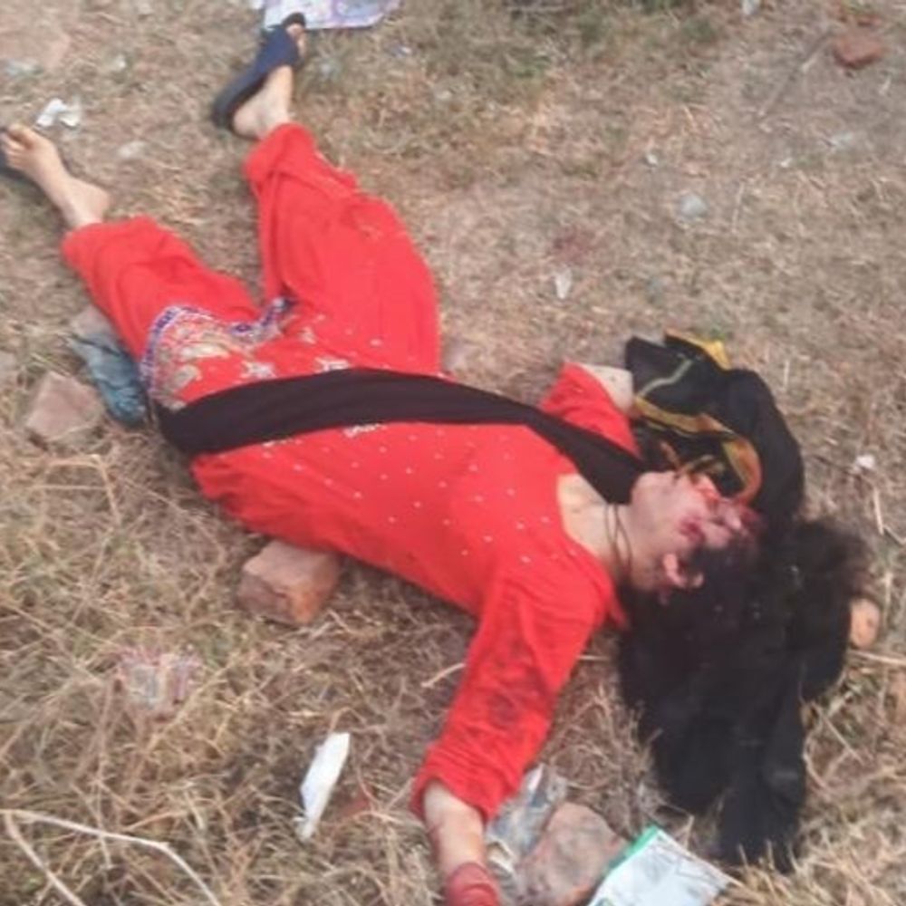 वाराणसी में महिला की सिर कूंचकर हत्या:लोहता में गांव के बाहर फेंका शव, शिनाख्त में जुटी पुलिस