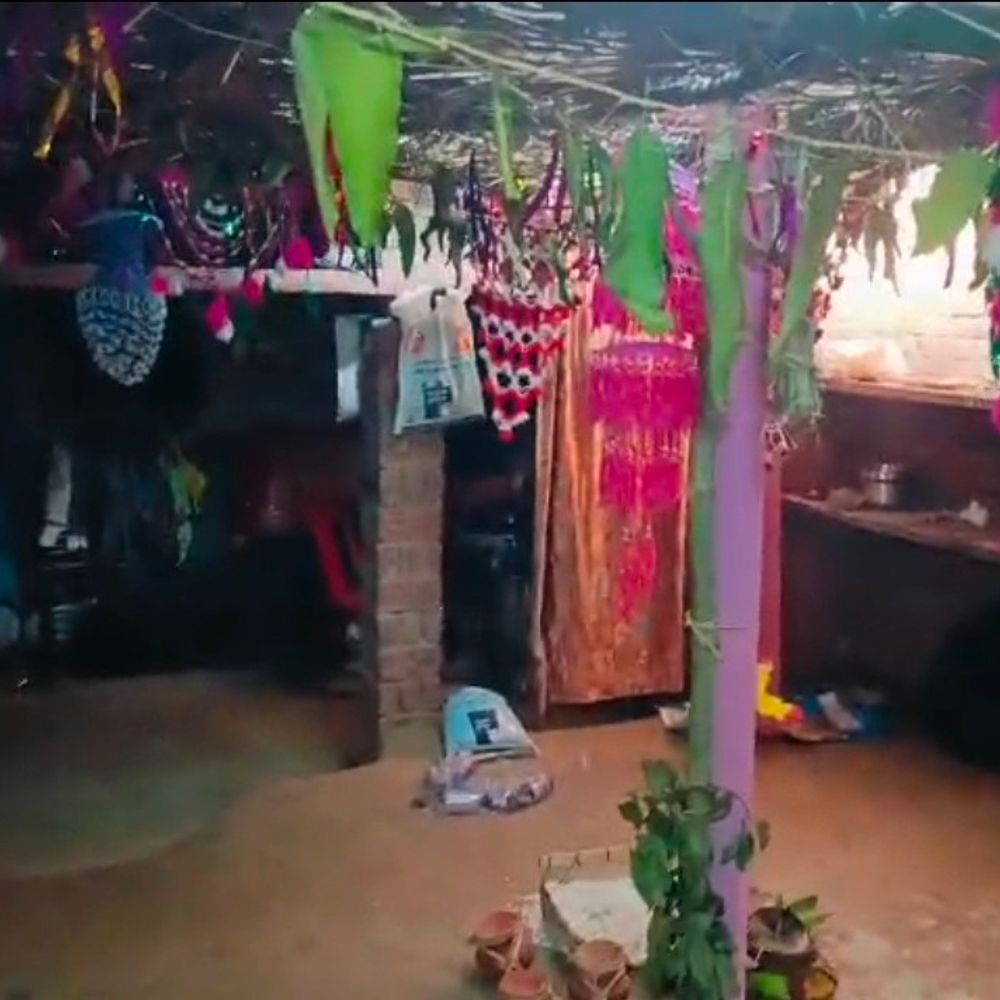 दहेज में बाइक न मिलने पर दूल्हे ने तोड़ी शादी:रायबरेली में जयमाल से पहले विवाद, दुल्हन के भाई पर तलवार से किया वार, बारात लौटी