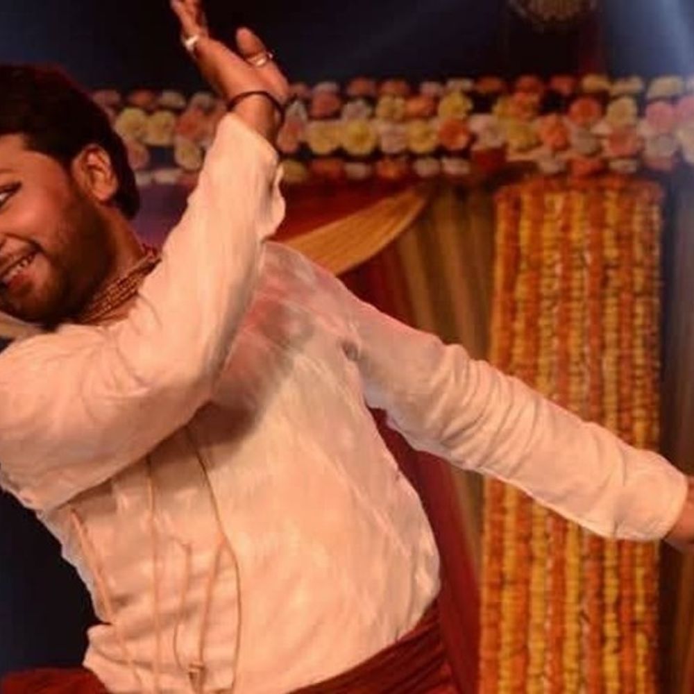 तानों को ठुकराकर बना कत्थक स्टार:काशी के आशीष कर रहे वृंदावन में परंपरा बचाने का प्रयास, उनके घुंघरुओं की झंकार देती है सुकून