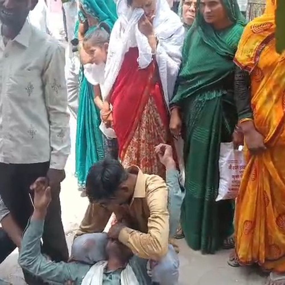 उन्नाव में डीजे वाहन-बाइक की टक्कर, किशोर की मौत:मां-भाई गंभीर घायल, चालक गिरफ्तार, जांच शुरू