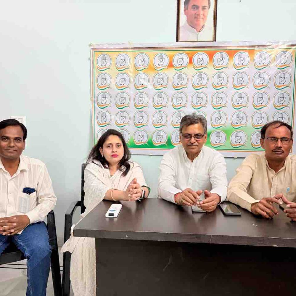 कांग्रेसियों ने आंदोलन की चेतावनी दी:गंगा एक्सप्रेसवे पर बुलंदशहर को कट नहीं होने का आरोप