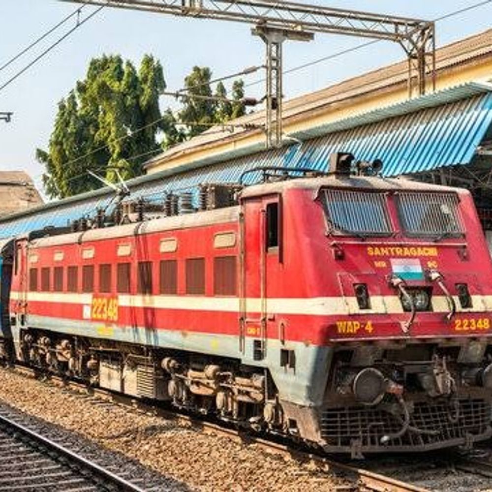 डानकुनी-आनंदविहार के बीच मई से चलेगी विशेष ट्रेन:फिरोजाबाद में ग्रीष्मकालीन ट्रेन दोनों ओर से सात फेरे लगाएगी