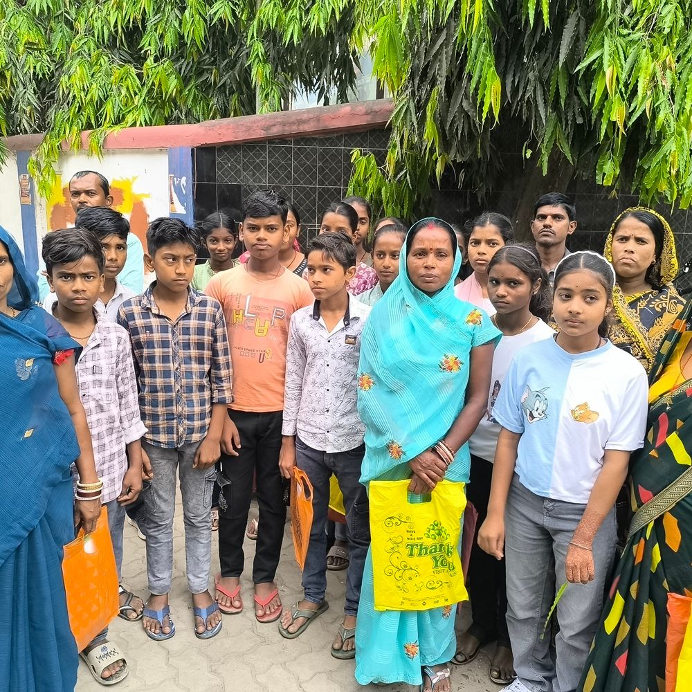 'बहाना' बनाकर बच्चों का एनरोलमेंट नहीं कर रहे हेडमास्टर-पेरेंट्स:हफलागंज स्कूल में 9वीं कक्षा का मामला, कहा- DM साहब मदद करें