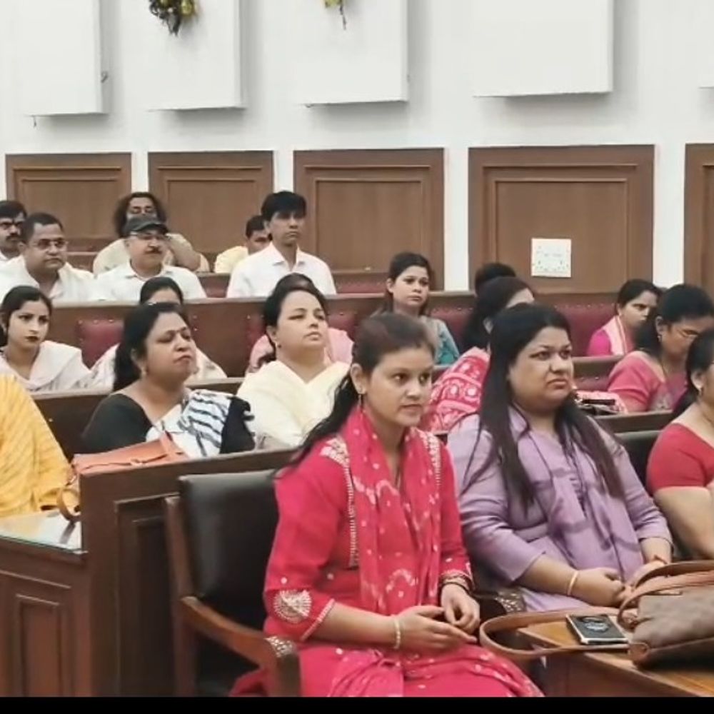 मुरादाबाद नगर निगम में महिला आरक्षण बिल पर सियासी घमासान:बैठक में हंगामा, विपक्ष ने किया बहिष्कार