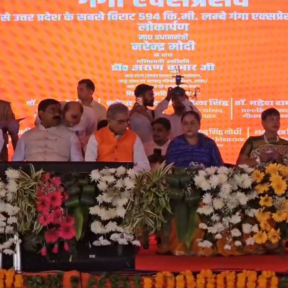 पीएम मोदी ने गंगा एक्सप्रेसवे का लोकार्पण किया:यूपी के 12 जिलों को जोड़ेगा, विकास को मिलेगी गति