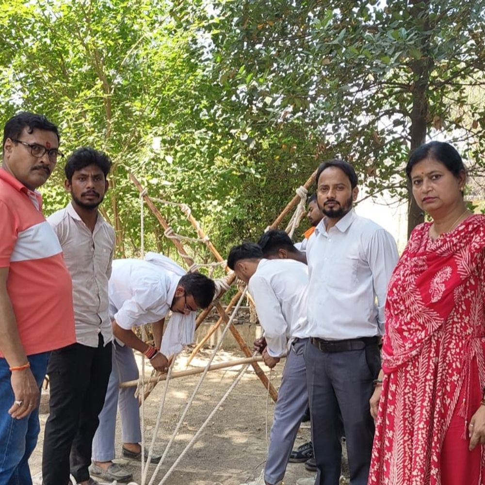 लखनऊ के श्री जय नारायण मिश्र महाविद्यालय में विशेष शिविर:रोवर्स-रेंजर्स शिविर में छात्रों का दम, साहस और सेवा का प्रदर्शन