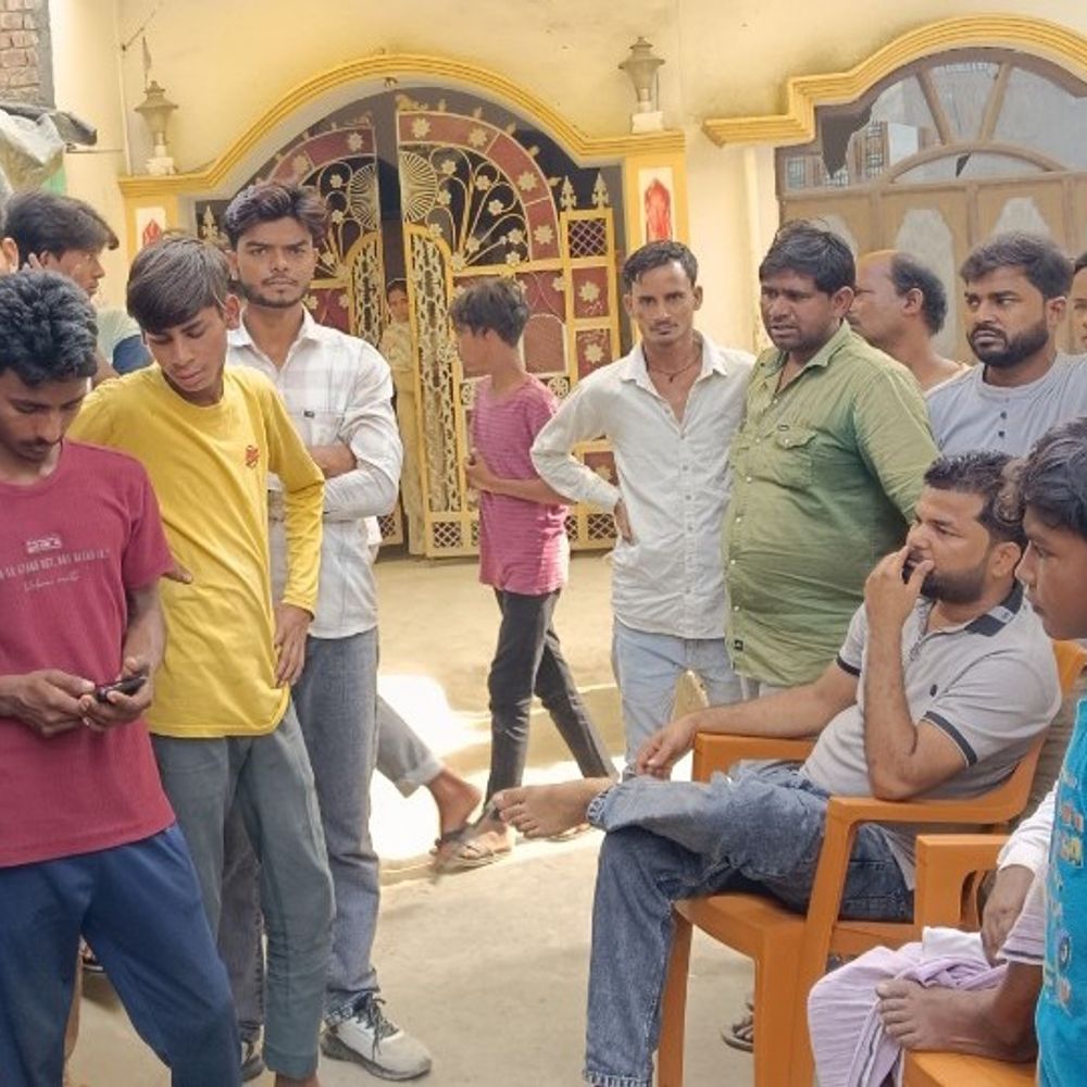 सीतापुर में सड़क हादसे में साले-बहनोई की मौत:दो बाइकों की टक्कर, एक घायल का लखनऊ में इलाज जारी