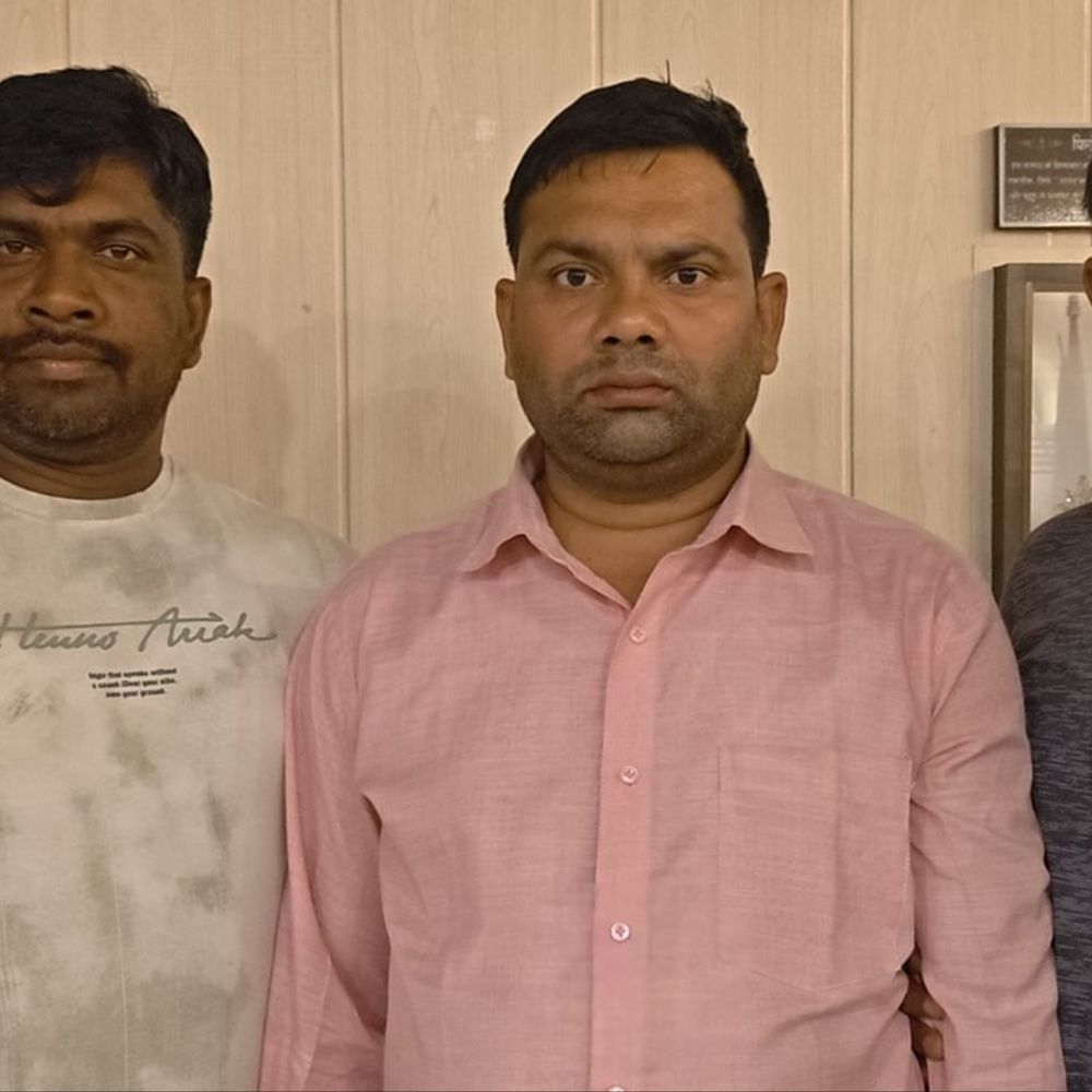 50000 की रिश्वत लेने वाला विश्वविद्यालय का क्लर्क बर्खास्त:मंगलवार को गोरखपुर से आई विजिलेंस टीम ने की थी गिरफ्तारी, रजिस्टार पर भी लटक रही है निलंबन की तलवार