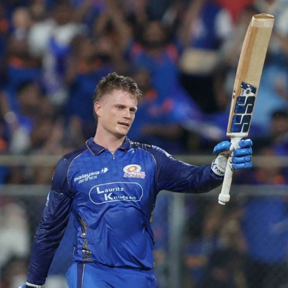 IPL- मुंबई ने हैदराबाद को 244 रन का टारगेट दिया:रायन रिकेल्टन ने नाबाद 123 रन बनाए, प्रफुल्ल हिंगे को 2 विकेट