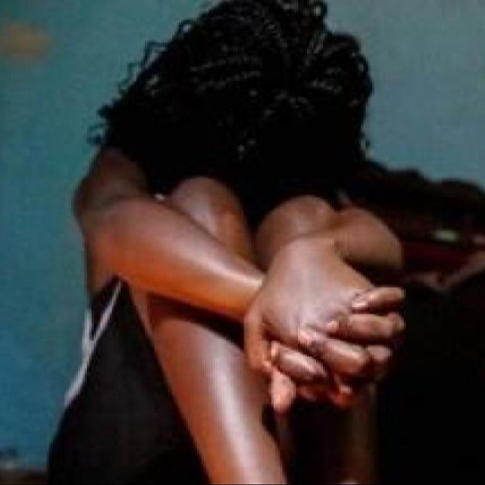 लिव-इन के बाद मंदिर में शादी:सुहागरात पर होटल संचालक ने मांगे 20 लाख, मना करने पर अश्लील वीडियो बनाया