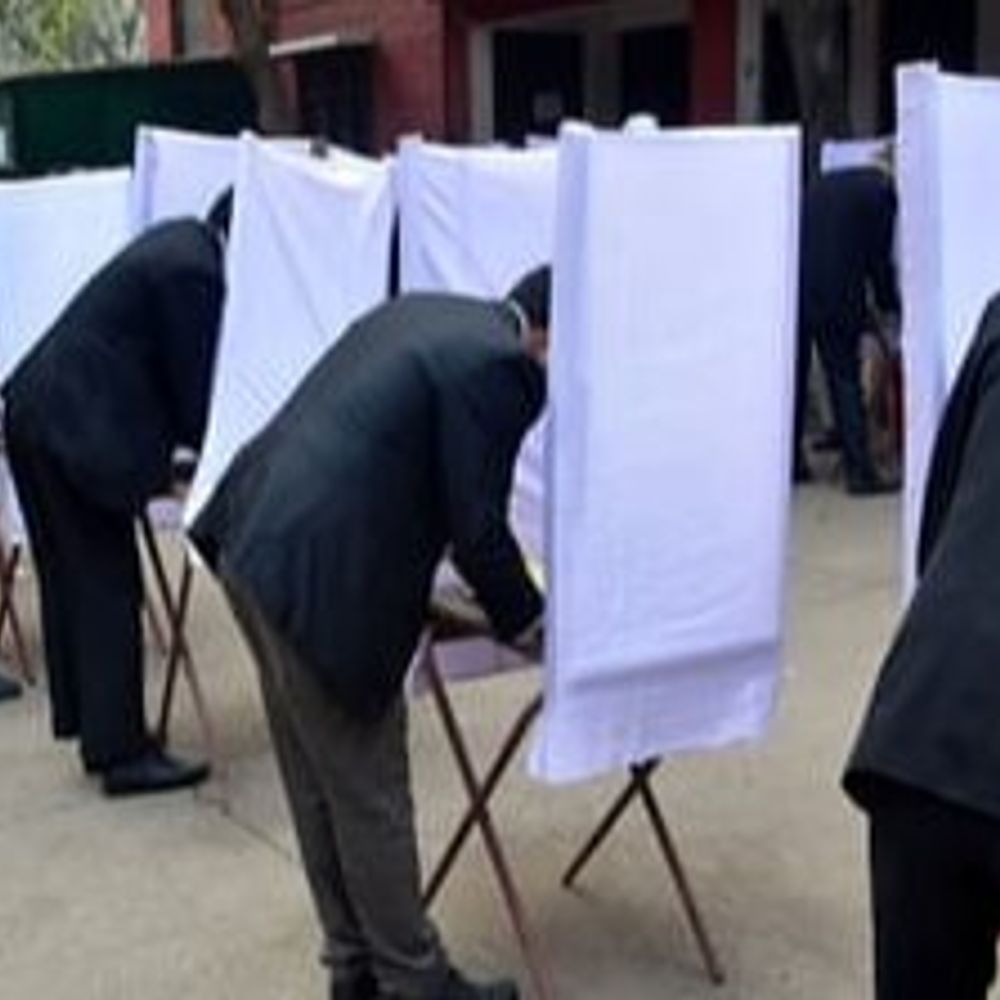 जिला अधिवक्ता संघ के चुनाव का बिगुल बजा:प्रयागराज में 15 जुलाई को मतदान, 18 से 20 मई तक मिलेंगे नामांकन पत्र