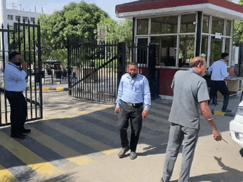 पंजाब AAP की मीटिंग में MLA भी पहुंचे:  बैठक की लोकेशन भी बदली; चड्‌ढा-पाठक समेत 6 सांसदों के पार्टी छोड़ने से टूट का खतरा – Jalandhar News