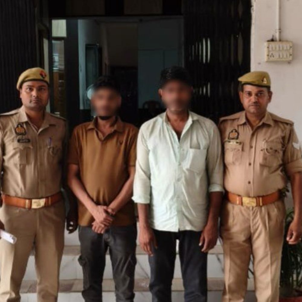 भदोही में जूस विक्रेता पर हमला:जातिसूचक गाली-गलौज व जान से मारने की धमकी देने वाले दो गिरफ्तार