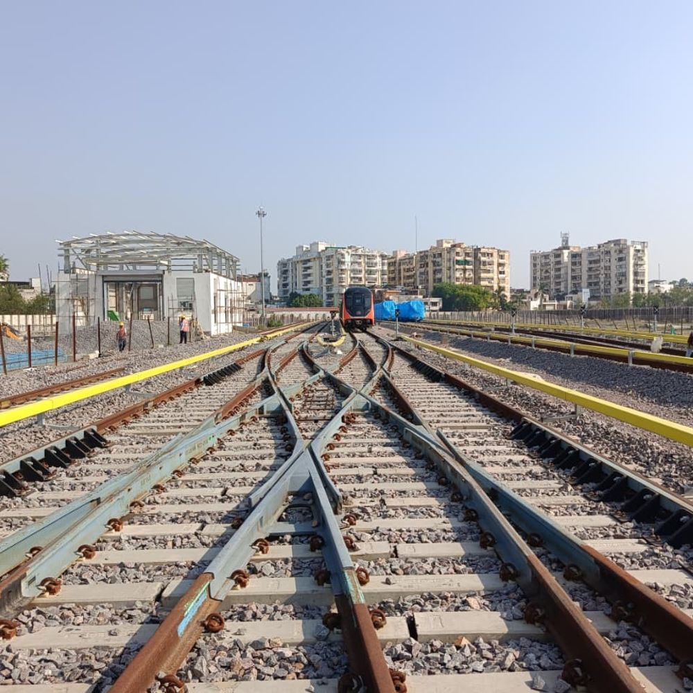 कानपुर मेट्रो का 'सेफ्टी रन':मेनलाइन पर आने से पहले 570 मीटर के ट्रैक पर होगी अग्नि-परीक्षा, ब्रेक-सिग्नल फेल न हों