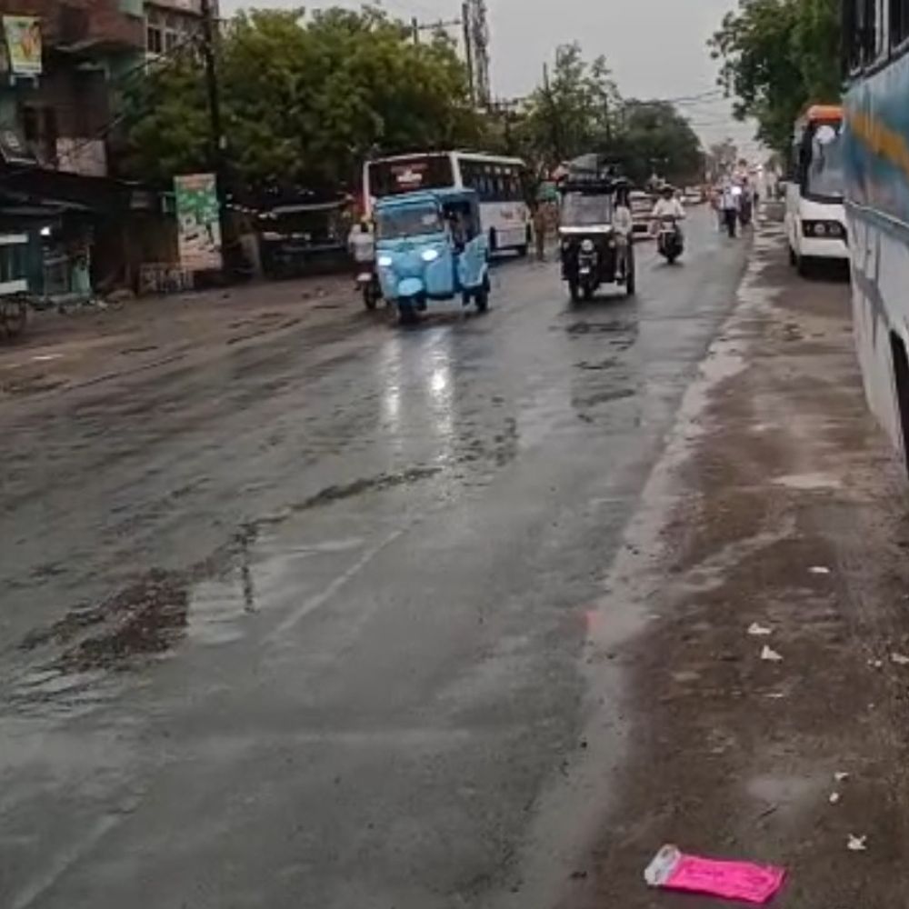 मैहर में तेज हवा और गर्जना के साथ बारिश:43 डिग्री तापमान के बाद गर्मी से मिली राहत; आगामी 2 दिनों तक ऐसा ही रहेगा मौसम