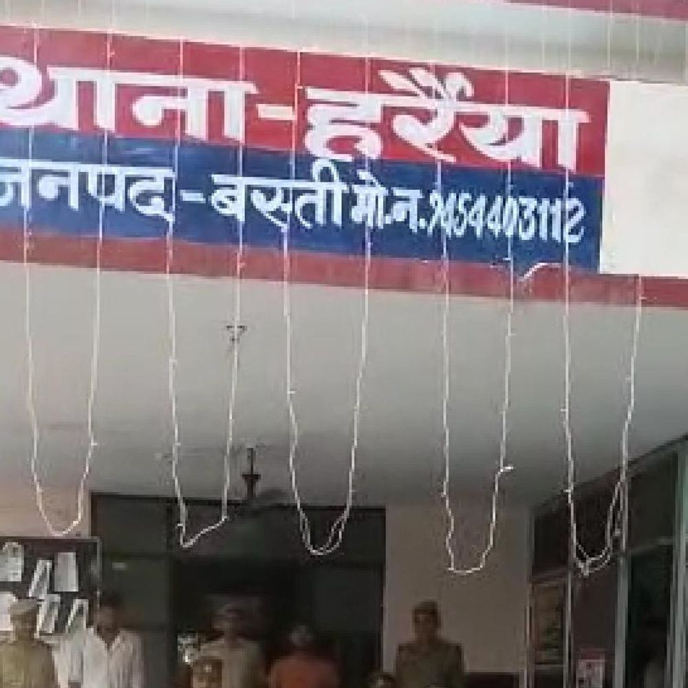 अखिलेश यादव पर अभद्र टिप्पणी का वीडियो वायरल:बस्ती सदर विधायक ने अज्ञात यूजर के खिलाफ मुकदमा दर्ज कराया